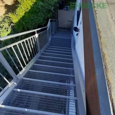 Gitterrosttreppe